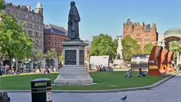 A VISIT TO CITY HALL BELFAST IN MAY 2011 [LANDSCAPE FORMAT]-233182-1