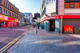 POUNDSTRETCHER [QUEEN STREET - CASTLE STREET IN BELFAST]-233453-1