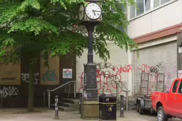 FREESTANDING CLOCK AT BLACKSTAFF SQUARE IN BELFAST [HAS BEEN REMOVED]-232963-1