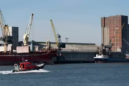 BELFAST HARBOUR PILOT BOAT IN ACTION ON THE RIVER LAGAN [BEN MADIGAN]-150864-squashed