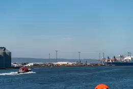 BELFAST HARBOUR PILOT BOAT IN ACTION ON THE RIVER LAGAN [BEN MADIGAN]-150872-squashed