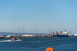 BELFAST HARBOUR PILOT BOAT IN ACTION ON THE RIVER LAGAN [BEN MADIGAN]-150873-squashed