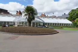 THE MAIN GLASSHOUSE AT BELFAST BOTANIC GARDENS [PHOTOGRAPHED MAY 2017]-235409-1 THE MAIN GLASSHOUSE