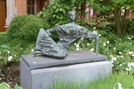 RECLINING FIGURE BY FREDERICK EDWARD McWILLIAM [QUEENS UNIVERSITY BELFAST MAY 2017]-235521-1 RECLINING FIGURE BY FREDERICK EDWARD McWILLIAM