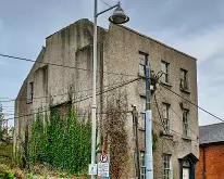 THE CRUMBLING HOUSE ON MAIN STREET [CHAPELIZOD 30 DECEMBER 2018]-232633-1