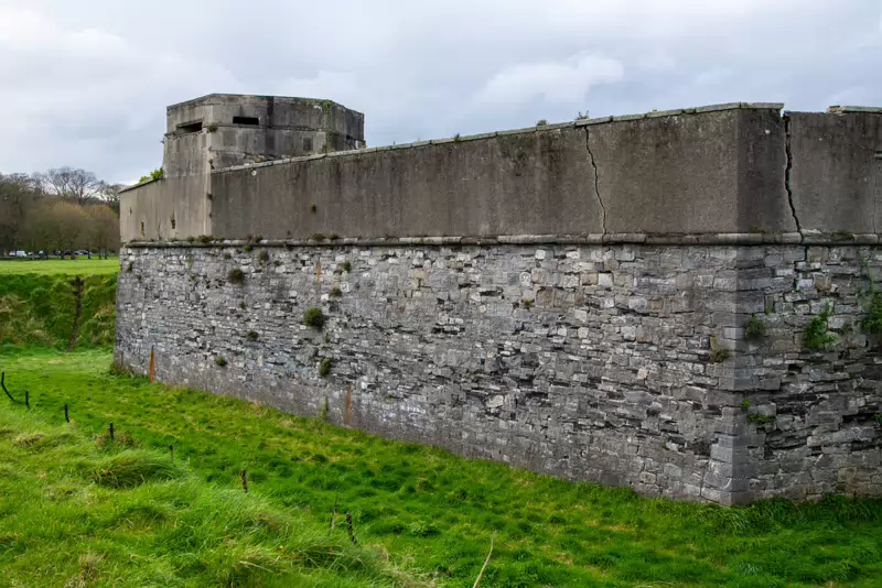 THE MAGAZINE FORT