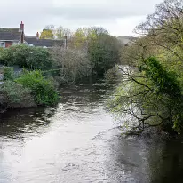 ANNA LIVIA BRIDGE ACROSS THE LIFFEY [CHAPELIZOD VILLAGE ON BOTH SIDES OF THE RIVER]-231236-1