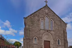 ST ANTHONY'S CHURCH ON CLONTARF ROAD [AND WHAT WAS ONCE CLONTARF TOWN HALL]-244323-1