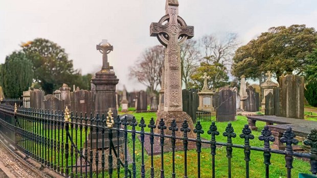 MORE ABOUT GLASNEVIN CEMETERY SELECT AN IMAGE TO VIEW SLIDESHOWS