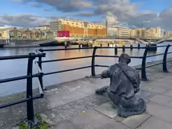 THE LINESMAN SCULPTURE BY DONY MacMANUS [LOCATED ON CITY QUAY - DUBLIN DOCKLANDS]-225484-1