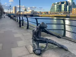 THE LINESMAN SCULPTURE BY DONY MacMANUS [LOCATED ON CITY QUAY - DUBLIN DOCKLANDS]-225486-1