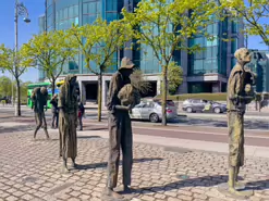 THE FAMINE MEMORIAL BY ROWAN GILLESPIE [SPONSORED BY NORMA SMURFIT]-231305-1