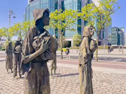 THE FAMINE MEMORIAL BY ROWAN GILLESPIE [SPONSORED BY NORMA SMURFIT]-231307-1