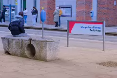 A FREQUENTLY UNNOTICED TRIBUTE [DEMOLITION DAVE'S MEMORIAL AT THE SMITHFIELD TRAM STOP]-228837-1