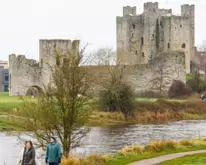 TRIM CASTLE