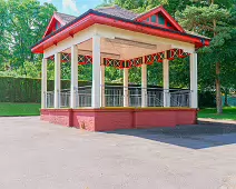 BANDSTAND AT THE BOTANIC GARDENS IN BELFAST [PHOTOGRAPHED MAY 2017]-235396-1 VICTORIAN BANDSTAND