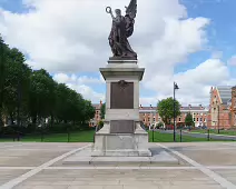 THE WAR MEMORIAL AT QUEENS UNIVERSITY [PHOTOGRAPHED MAY 2017]-235526-1 THE WAR MEMORIAL AT QUEENS UNIVERSITY