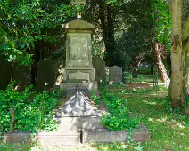 MY FIRST VISIT TO GOLDENBRIDGE CEMETERY [MAY 2017]-237481-1