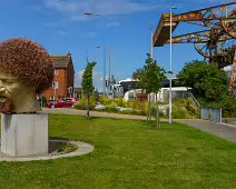 LUKE KELLY STATUE AND THE SHERIFF STREET LIFTING BRIDGE [GUILD STREET JULY 2024]-236461-1