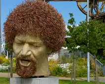 LUKE KELLY STATUE AND THE SHERIFF STREET LIFTING BRIDGE [GUILD STREET JULY 2024]-236464-1