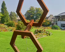 STEVE DOODY - HEXAGON - COULD BE IT BE STEEL [SCULPTURE IN CONTEXT 2014]-235072-1