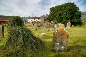 ST PATRICKS GRAVEYARD [UPPER ST PATRICK STREET IN KILKENNY]-234070-1