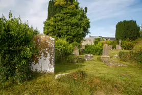 ST PATRICKS GRAVEYARD [UPPER ST PATRICK STREET IN KILKENNY]-234074-1