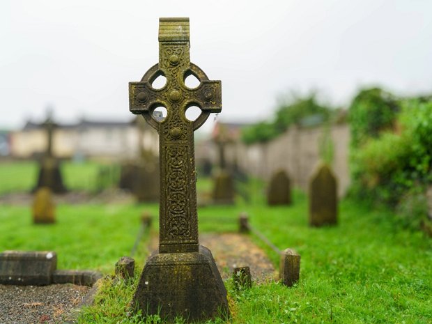 ST. JOHN’S GRAVEYARD IN KILKENNY REF-227174-033 - KILKENNY A picturesque graveyard forming an appealing feature in the streetscape on the road leading out of Kilkenny to the...