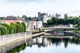 THE CASTLE AND THE RIVER IN KILKENNY CITY