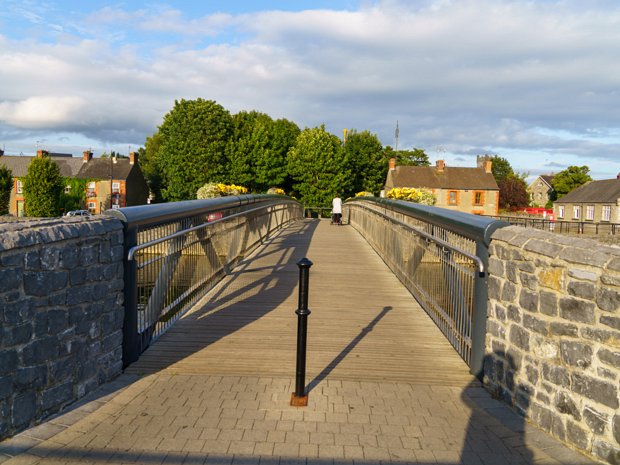 LADY DESART BRIDGE This modern pedestrian and cycle bridge, also known as the Kilkenny City Pedestrian Bridge, was opened in 2014. It...