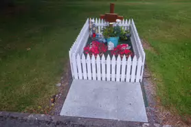 ST KIERAN'S CEMETERY IN KILKENNY [LATE EVENING]-195305-1