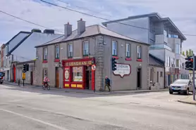 THE LENEHAN PUB