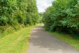 BISHOPS MEADOWS RIVER WALK [RIVER NORE LINEAR PARK]-195490-1