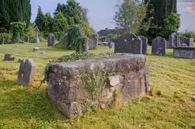 ST PATRICKS GRAVEYARD [UPPER ST PATRICK STREET IN KILKENNY]-234066-1