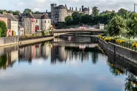 THE CASTLE AND THE RIVER IN KILKENNY CITY