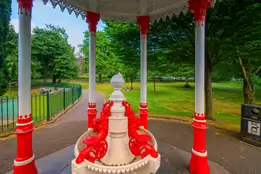 THE PERY MEMORIAL FOUNTAIN IN LIMERICK [PHOTOGRAPHED 2016]-235355-1