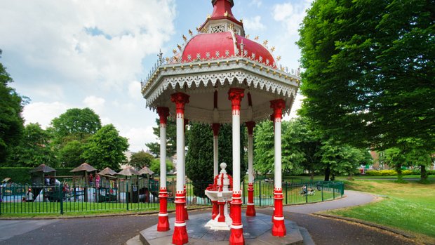 THE PERY MEMORIAL FOUNTAIN The Pery Memorial Fountain, located in the picturesque People's Park in Limerick, stands as a testament to the enduring...