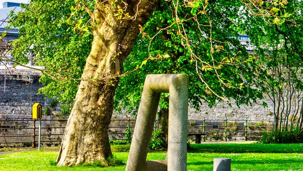 POISED PORTAL Eileen MacDonagh, born in Geevagh, County Sligo in 1956, has been working as a sculptor since the 1980s. She is known...