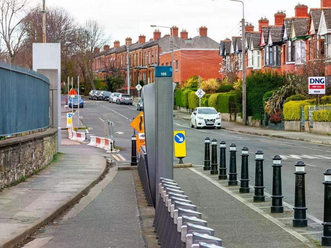 LOCAL DOCKING STATIONS