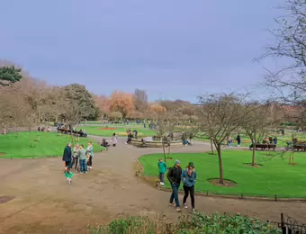 I VISITED ST STEPHEN'S GREEN ON ST PATRICK'S DAY [17 MARCH 2024]-231616-1