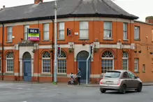 WHEN DID THE BRIDGE INN CLOSE [IN CHAPELIZOD AT THE SOUTHSIDE OF THE ANNA LIVIA BRIDGE]-232629-1