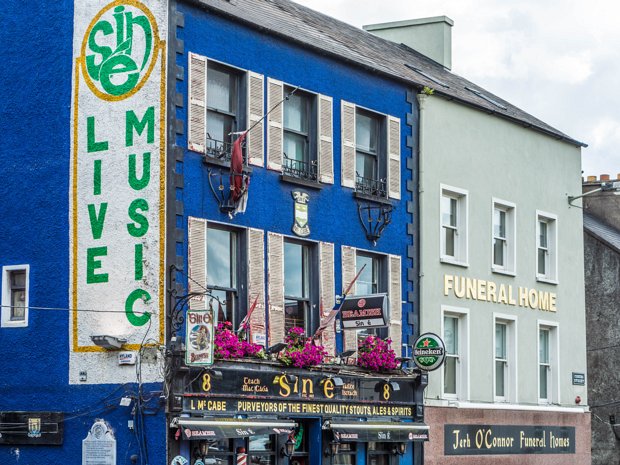 SINE E IN CORK JULY 2015 It's worth noting that the name "Sin-é" has also been used for a music venue in Cork, where it referenced the funeral...