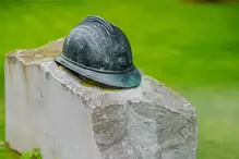 WAR MEMORIAL IN GLASNEVIN CEMETERY [A GIFT FROM THE PEOPLE OF FRANCE]-232177-1