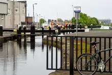 A NICE WALK ALONG THE ROYAL CANAL [FROM SHANDON GARDENS TO CROSS GUNS BRIDGE]-232244-1