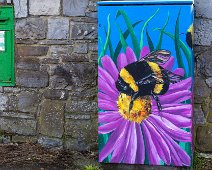 PAINT-A-BOX STREET ART AT BUS STOP 611 [BEE HAPPY BY JENNY CLEARY]-223134-1