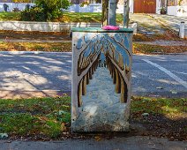 AN EXAMPLE OF PAINT-A-BOX STREET ART BY TRACEY DALTON [GRIFFITH AVENUE 14 OCTOBER 2024]-242642-1