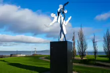 DANNY MAC CARTHY’S CUT OUT PEOPLE SCULPTURE [AT THE 1916 MEMORIAL GARDEN IN BLACKROCK PARK]-246301-1