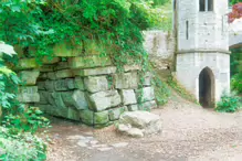 THE ANNIE LEE BRIDGE AT ST ANNES PARK [A CELEBRATORY SHAM RUIN]-237247-1