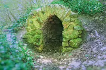 THE WISHING WELL OR HOLY WELL AT ST ANNES PARK [HOLY WELLS AND WISHING WELLS ARE DIFFERENT]-237229-1