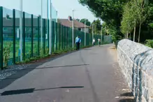 THE DONNYBROOK GREENWAY [MY FIRST TIME TO EXPLORE THIS FLOOD DEFENCE INFRASTRUCTURE]-233370-1